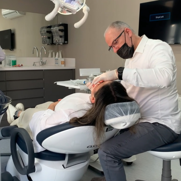 Contact the welcoming reception at IST Smile Experts Istanbul for a consultation.